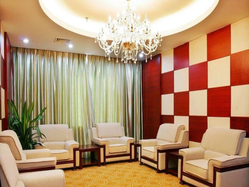 Crown International Hotel Ченду Екстер'єр фото