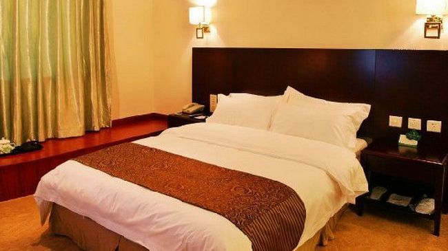 Crown International Hotel Ченду Зручності фото